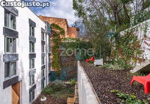 Casa T4, Com 4 Suites E Jardim Privado, Em...