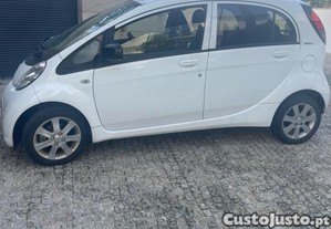 Peugeot iOn Standard - 13