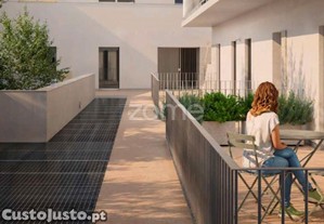 Apartamento T2 B12 Com Terraço Oriental Park