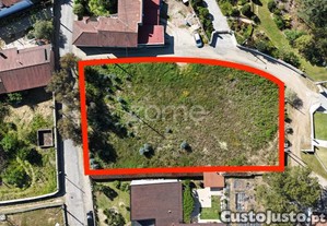 Terreno Com 2000M², Cenário Ideal Para A Casa...