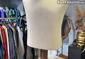 Busto torso homem