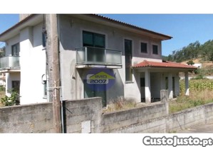 Moradia Isolada Em Albergaria A Velha