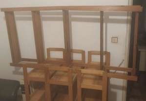 Conjunto de 4 estantes em madeira