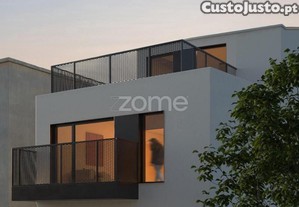 T2+1 Duplex Com Terraço E Mezanino | Fonte Da...