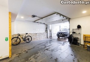 Andar Moradia T3, C/ Terraço E Garagem, São...