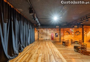 Espaço Comercial Apto Para Sala De Espetáculos...