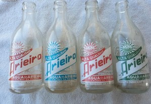 garrafas antigas dos refrigerantes ARIEIRO
