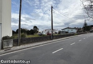 Armazém E Terreno Ao Centro De São João Da Madeira