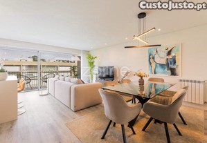 Apartamento T2 Em Condomínio Fechado Com...