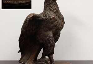 Águia escultura em bronze