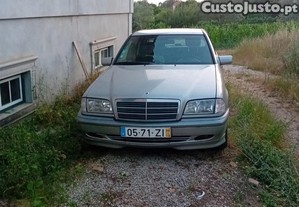 Mercedes-Benz C 220 220cdi - 98