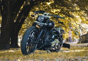 Harley-Davidson Breakout 14