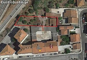 Terreno urbano para reabilitação de moradia existente ou construção de prédio até 4 andares em entroncamento
