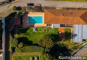 Moradia Individual T5 C/ Piscina Junto Ao Bom...