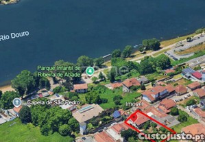 Moradia Multifamiliar A 150M Do Rio Douro