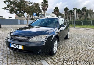 Ford Mondeo Ghia