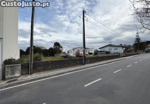 Armazém E Terreno Ao Centro De São João Da Madeira