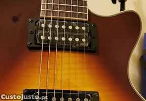 Vendo guitarra el�trica 7 cordas Thinline