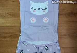 Pijama de gatos para menina