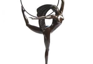 Dançarina com arco, escultura em Bronze