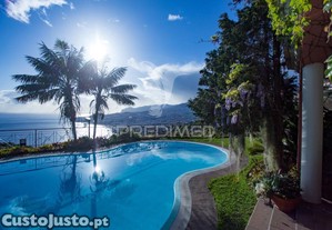 Moradia com vista deslumbrante para a cidade do funchal