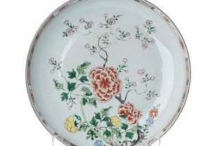 Prato de grandes dimensõs em porcelana chinesa
