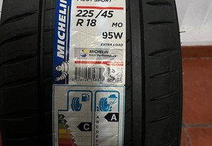 Pneu novo Michelin 225/45R18