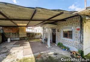 Moradia T3 Térrea E Terreno Para Construção-...