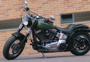 Harley-Davidson Heritage Softail Custom