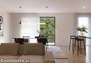 Apartamento T2 Com Garagem E Terraço Em S. Vicente