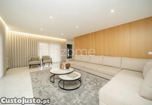 Moradia Individual T5 Em Barbudo, Vila...