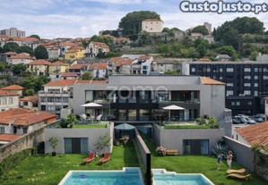 Apartamento T3 +1Novo Com Garagem E Jardim ,De...