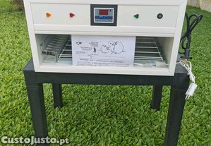 NOVO MODELO!!! Chocadeiras novas com garantia e assistncia tcnica de 36 a 40 ovos
