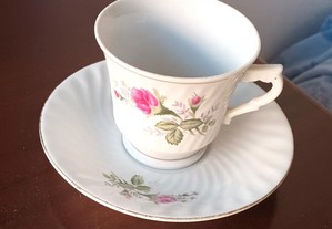 Chávenas de Café e Chá com Pires (Porcelana Chinesa)
