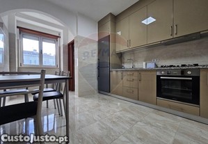 Apartamento T3 No Centro Da Vila De Ponte Da...