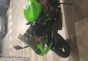 Kawasaki ZXR