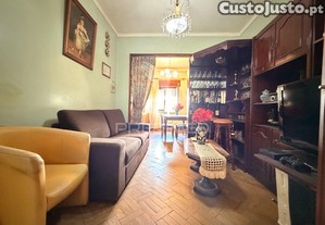Apartamento t2+1 com terraço no centro de palmela