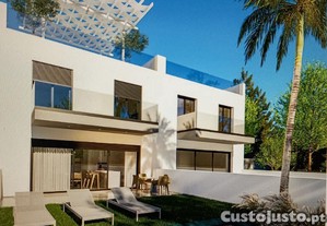 Casa / Villa T4 em Faro (Sé e São Pedro) de 227,00 m²