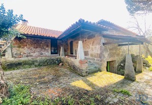 Casa de aldeia T4 em Viana do Castelo de 232,00 m²