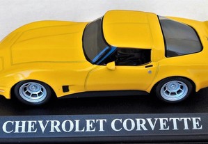 * Miniatura 1:43 Colecção Dream Cars Chevrolet Corvette (1978)