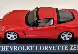 * Miniatura 1:43 Colecção Dream Cars Chevrolet Corvette Z51 (2004)