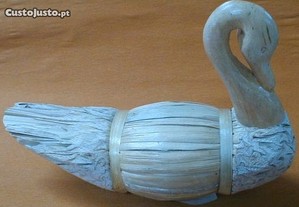 Cisne com palhinha 21x16cm