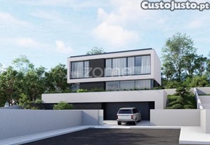 Moradia T3 Em Estrutura - Esporões (Braga)