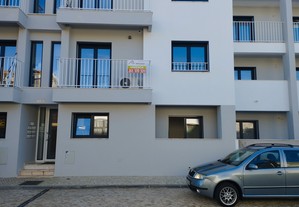 Apartamento T2 NOVO com Terraço e 2 Parqueamentos Bombarral - 5 minutos da A8