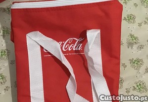saco termico coca cola vermelho para transportar almoco