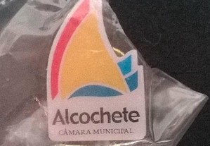 Pin promocional da Câmara Municipal de Alcochete