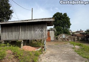 Casa Para Restauro No Centro De Paredes