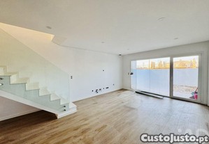 Casa / Villa T3 em Fernão Ferro de 130,00 m²