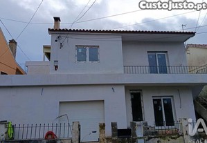 Casa / Villa T4 em Santa Maria, São Pedro e Matacães de 210 m²