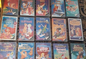 cassetes VHS antigas e desenhos animados